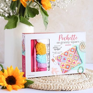 Coffret pochette en granny square