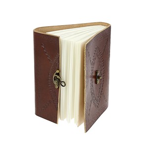 Carnet en cuir loquet métal