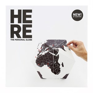 Globe en papier "Pin it" avec frontières