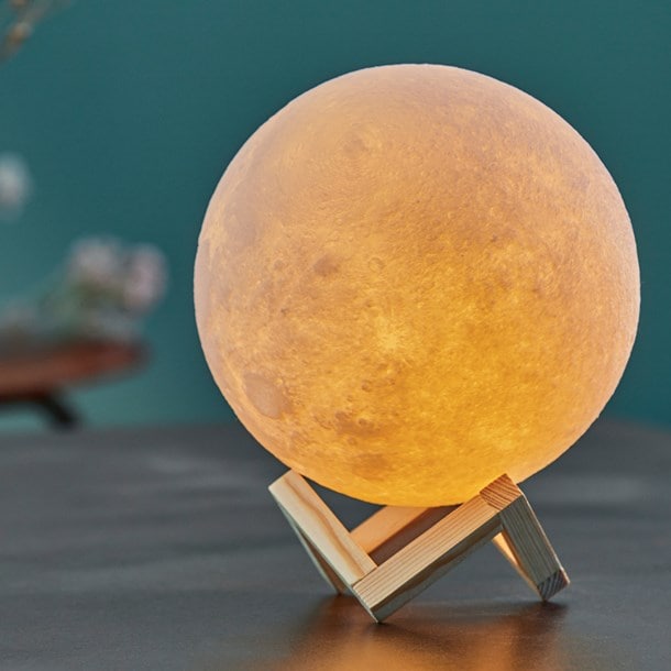 Lampe USB en Cristal de Sel d'Himalaya Sphère à 19,90 € - Zen Arôme