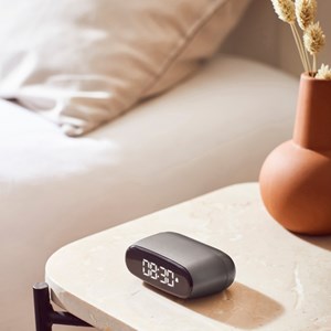 Mini réveil Lexon Minut commande tactile batterie rechargeable Gris foncé