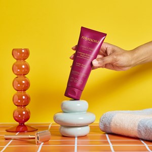 Gommage hydratant régénérant fesses jambes bio Made in France 125 ml Mymosa