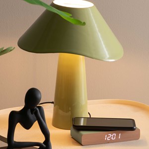 Réveil Rétro Flat Karlsson affichage led chargeur à induction coque en bois Vert