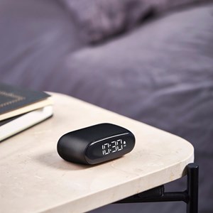 Mini réveil Lexon Minut commande tactile batterie rechargeable Noir