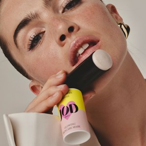 Masque soin lumière à l'acide hyaluronique en stick 20 g Jod