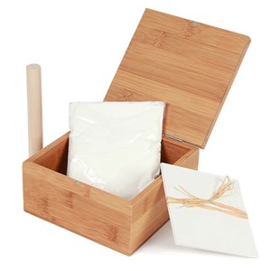 Boîte bambou pour empreintes de bébé