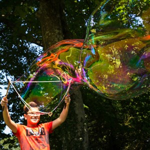 Kit bulles géantes avec seau en coco