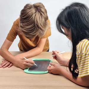 Tablette 20 jeux de voyage pour enfant mode solo ou duo Buki