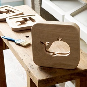 Veilleuse baleine en bois