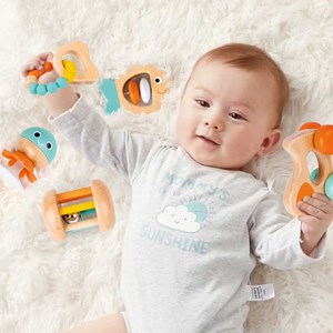 Coffret 5 jouets d'éveil sensoriel en bois Hape