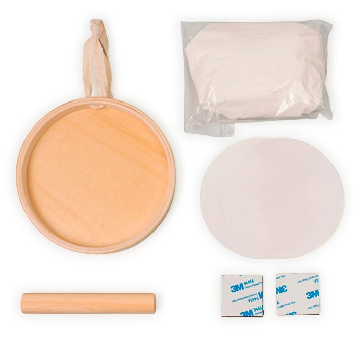 Kit empreintes de bébé format médaillon à suspendre (Nature & Découvertes) - Image 1