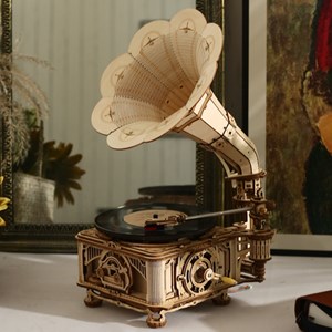 Maquette gramophone en bois