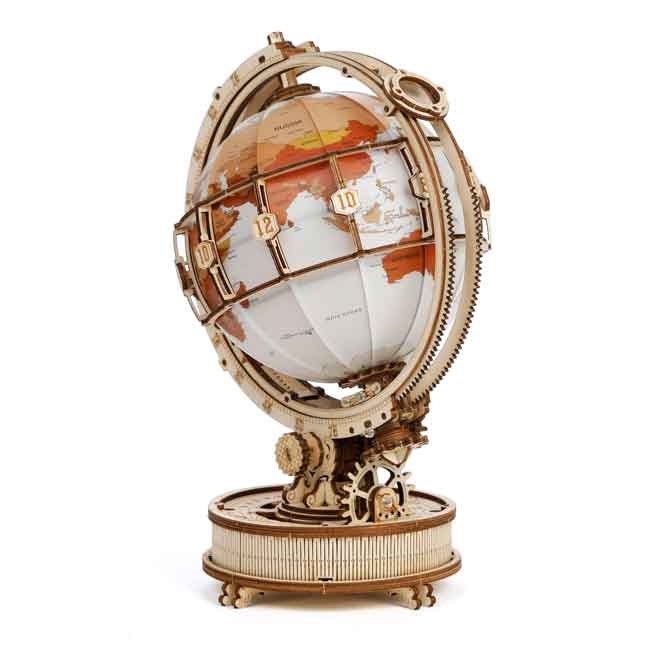 Maquette globe lumineux en bois