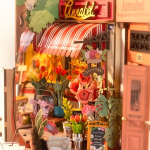 Maquette serre-livres rue fleurie