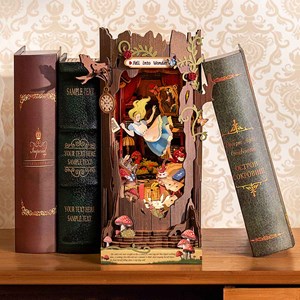 Maquette serre-livres éclairée Alice au Pays des Merveilles 300 pièces Rolife