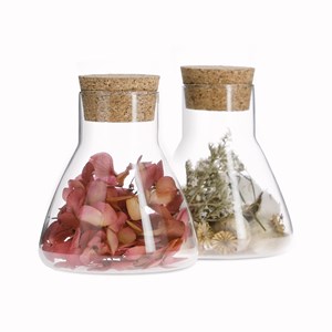 Fiole de fleurs séchées