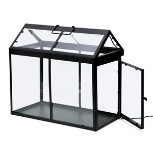 Grande serre avec éclairage LED