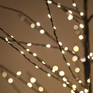Grand arbre lumineux
