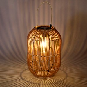 Lanterne solaire façon rotin