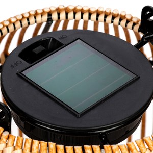 Lanterne solaire façon rotin