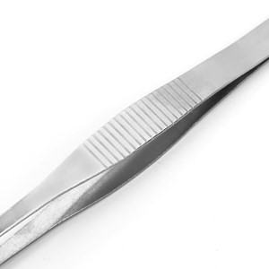 Pince spéciale terrarium