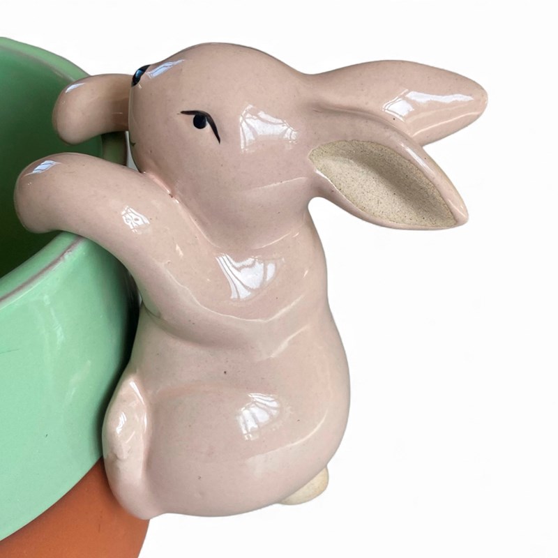 Décoration animal en céramique à accrocher sur un pot de fleurs