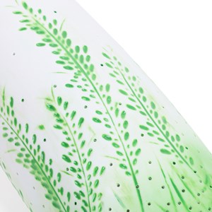 Lampe de table en porcelaine ajourée motif végétal