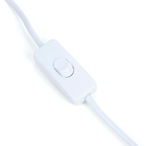 Lampe de table en porcelaine ajourée motif végétal