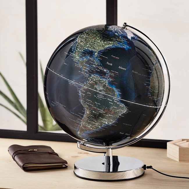 Globe lumineux à poser Nature & Découvertes