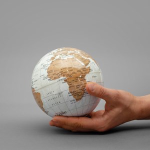 Globe terrestre rotatif