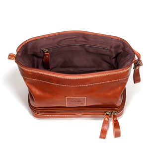 Trousse de toilette en cuir