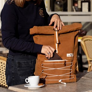 Sac à dos roll-top moutarde