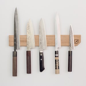 Planche aimantée pour couteaux