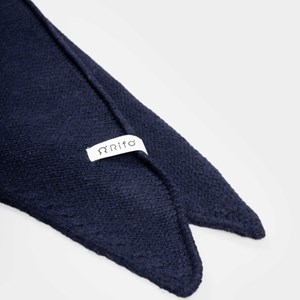 Sophie Scarf en laine recyclée mixte Bleu foncé