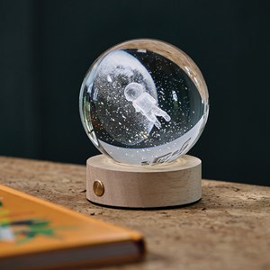 Sulfure lumineuse rechargeable Astronaute