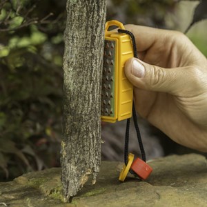 Kit de survie compact 3-en-1 râpe allume-feu affûteur pour activités outdoor