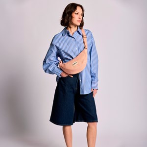 Sac demi-lune Andrea tresse en coton bio Hindbag corail