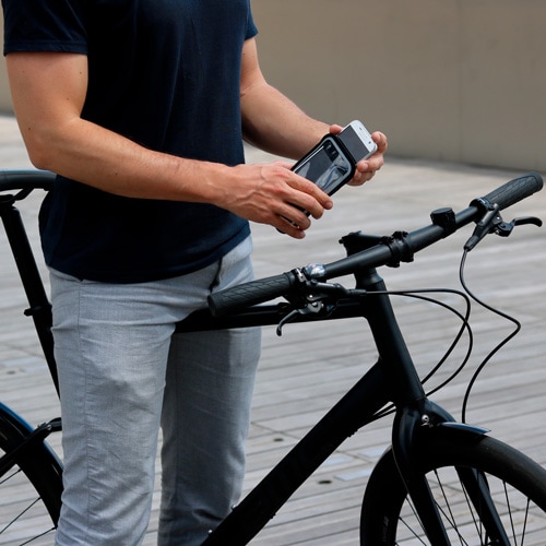 Supports-smartphone vélo : découvrez notre sélection !