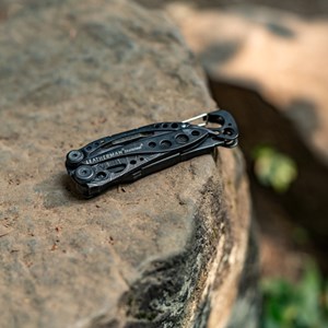 Leatherman Skeletool Topo noir
