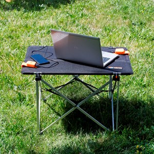 Table de camping pliable solaire 30W