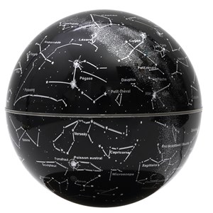 Globe constellations en lévitation