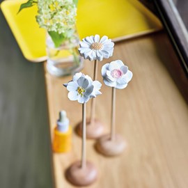 3 diffuseurs fleurs capilla en céramique