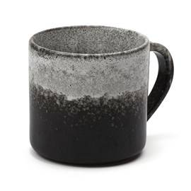 Mug en grès noir mat