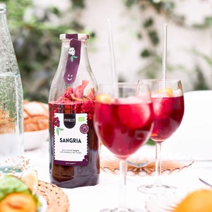 Carafe pour préparation de sangria rouge