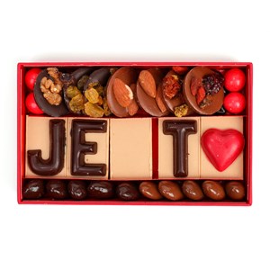 Coffret cadeau assortiment de chocolats noir praliné & gianduja Je t'aime 175g