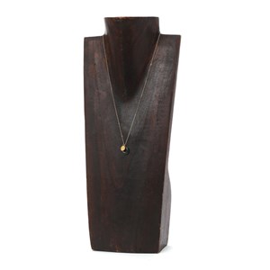 Collier orné de jade néphrite