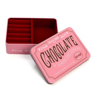 Boîte à bijoux rétro