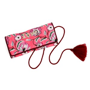 Trousse à bijoux de voyage artisanale roulée et brodée en tissu Rose