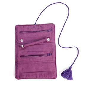 Trousse à bijoux de voyage artisanale roulée et brodée en tissu Vert