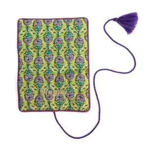 Trousse à bijoux de voyage artisanale roulée et brodée en tissu Vert